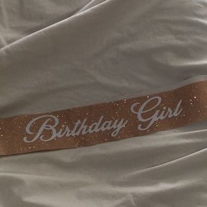 BIRTHDAY GIRL SPARKLING SLASH 💎